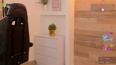 Snapshot of candy_summer28_ chatting on March 14, 7:52 pm CANDY online show from March 14, 7:52 pm