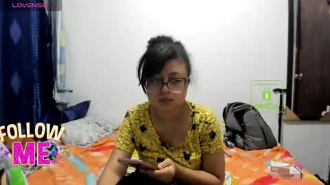 candy_val online show from May 16, 6:32 am