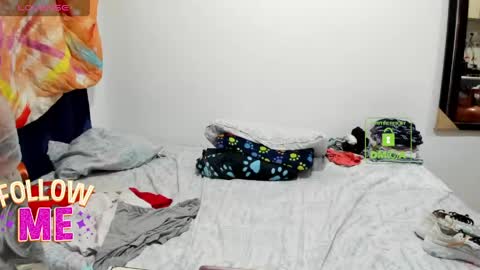 candy_val online show from May 23, 7:24 am