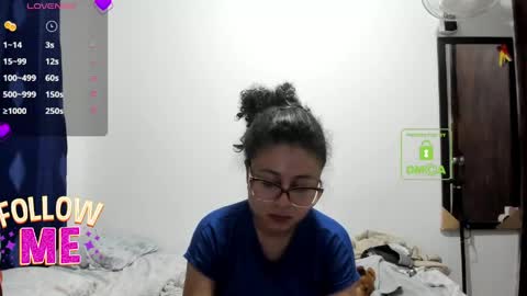 candy_val online show from June 3, 5:10 am