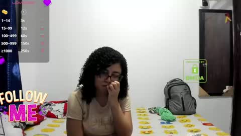 candy_val online show from July 18, 6:06 am
