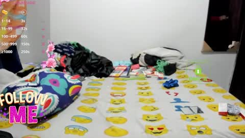 candy_val online show from July 24, 7:28 am