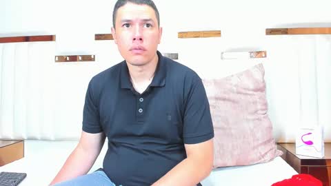 Snapshot of candyandsteven chatting on November 5, 2:55 am candyandsteven online show from November 5, 2:55 am