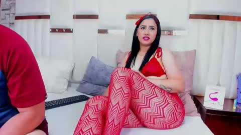 Snapshot of candyandsteven chatting on November 24, 2:44 am candyandsteven online show from November 24, 2:44 am