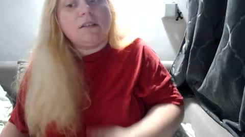 Laura online show from February 11, 4:13 pm