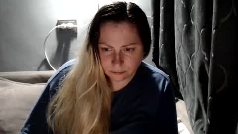 Laura online show from April 30, 6:36 pm