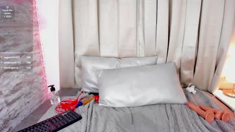 Snapshot of candycuckol chatting on December 10, 2:59 am Candy online show from December 10, 2:59 am