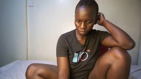 candycurly_ online show from October 26, 2:28 am