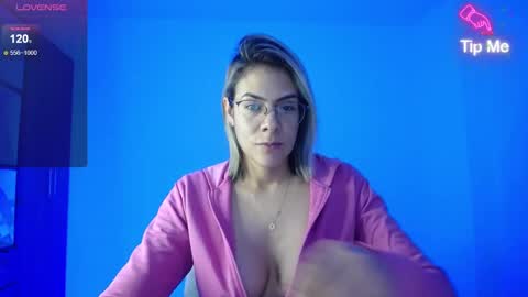 Candy Dowson online show from January 6, 11:07 am