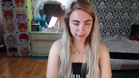 candygirlxxx9 online show from June 2, 7:10 am