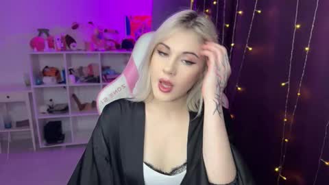 You can call me HH online show from November 6, 5:58 pm