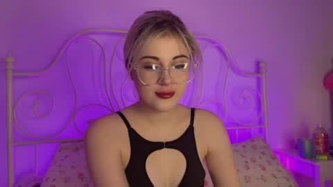 You can call me HH online show from December 16, 5:51 pm