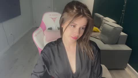 Snapshot of candyhannah chatting on May 13, 6:38 pm You can call me HH online show from May 13, 6:38 pm