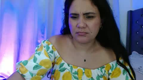 Snapshot of candyhot4 chatting on February 23, 10:42 pm candy online show from February 23, 10:42 pm