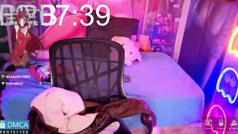 Snapshot of candykane06 chatting on November 25, 2:00 am Candy online show from November 25, 2:00 am