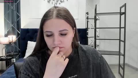 Sofia online show from March 13, 3:35 am