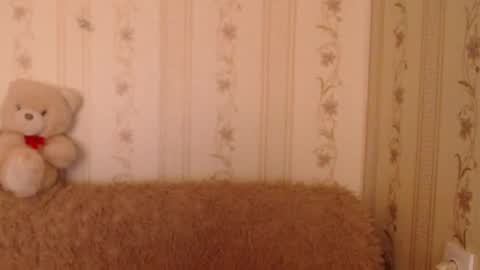 Snapshot of candylady136 chatting on February 14, 9:56 am say meow and send tip online show from February 14, 9:56 am