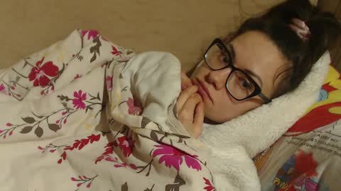 Snapshot of candylady136 chatting on March 3, 12:48 am say meow and send tip online show from March 3, 12:48 am