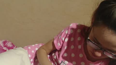 Snapshot of candylady136 chatting on March 10, 4:57 pm say meow and send tip online show from March 10, 4:57 pm