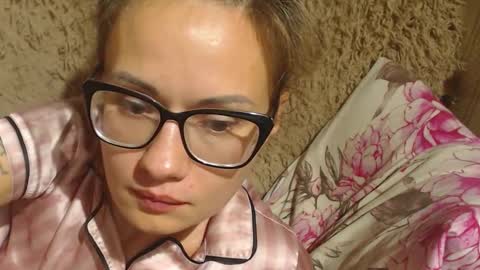 Snapshot of candylady136 chatting on September 11, 9:37 pm say meow and send tip online show from September 11, 9:37 pm