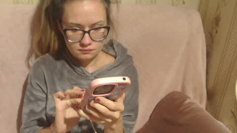 say meow and send tip  online show from December 22, 8:00 am