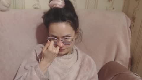 say meow and send tip  online show from March 1, 12:18 pm