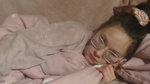 say meow and send tip  online show from March 3, 11:10 pm