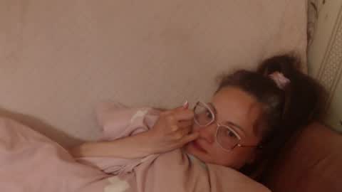 Snapshot of candylady136 chatting on May 10, 12:54 pm say meow and send tip online show from May 10, 12:54 pm