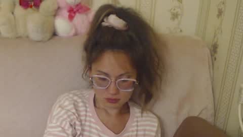 Snapshot of candylady136 chatting on June 1, 5:47 pm say meow and send tip online show from June 1, 5:47 pm