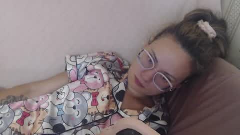say meow and send tip  online show from July 1, 6:04 am