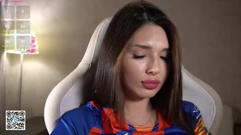 Anna online show from December 22, 3:20 pm