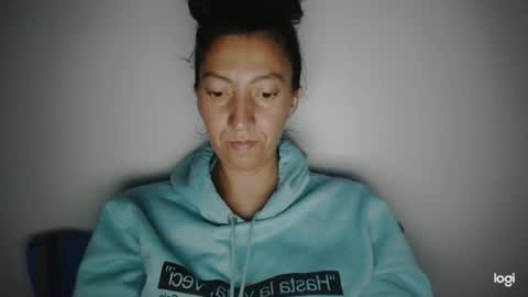 Snapshot of candymilfff chatting on January 25, 4:34 am candymilfff online show from January 25, 4:34 am