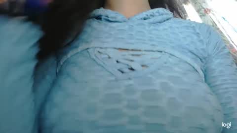 Snapshot of candymilfff chatting on March 10, 9:29 pm candymilfff online show from March 10, 9:29 pm