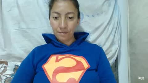 Snapshot of candymilfff chatting on October 6, 3:15 am candymilfff online show from October 6, 3:15 am