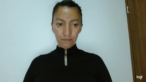 Snapshot of candymilfff chatting on November 6, 10:43 pm candymilfff online show from November 6, 10:43 pm