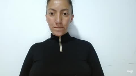 Snapshot of candymilfff chatting on November 12, 9:14 pm candymilfff online show from November 12, 9:14 pm