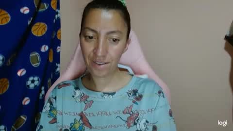 Snapshot of candymilfff chatting on May 18, 9:20 pm candymilfff online show from May 18, 9:20 pm