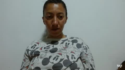Snapshot of candymilfff chatting on June 14, 2:24 am candymilfff online show from June 14, 2:24 am