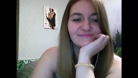 Daisy online show from March 5, 12:38 am