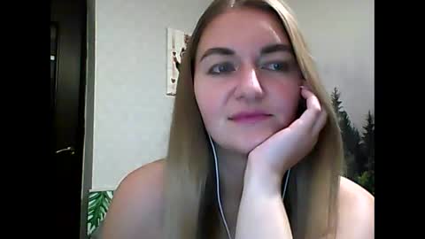 Daisy online show from September 30, 8:36 pm