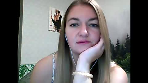 Daisy online show from October 13, 9:26 pm