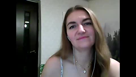 Daisy online show from December 16, 9:31 pm