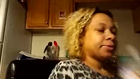 Snapshot of candyredxo2024 chatting on September 15, 2:22 am candyredxo2024 online show from September 15, 2:22 am