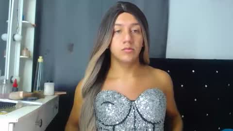 candysofiaxts online show from November 23, 12:54 am