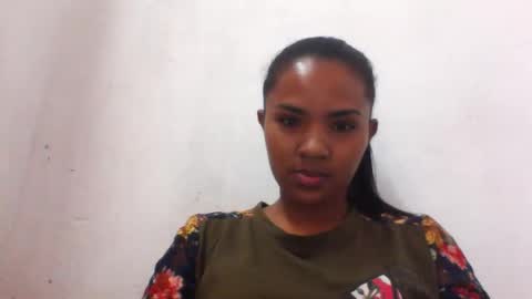 Snapshot of candysourensx chatting on May 13, 5:05 am CandySourensx online show from May 13, 5:05 am