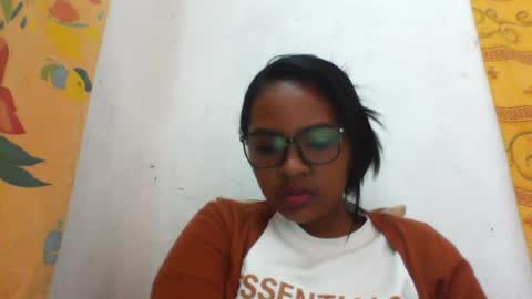 Snapshot of candysourensx chatting on June 20, 7:11 am CandySourensx online show from June 20, 7:11 am