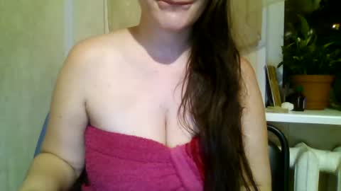 Snapshot of candyxdiamond chatting on July 9, 8:02 pm CandyXDiamond online show from July 9, 8:02 pm