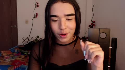 Snapshot of candyy_doll_ chatting on May 4, 5:03 am candyy_doll_ online show from May 4, 5:03 am