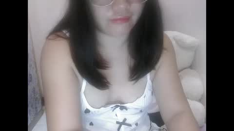 Snapshot of candyyonah03 chatting on October 19, 7:58 pm candyyonah03 online show from October 19, 7:58 pm