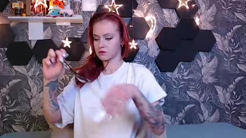 Mia online show from May 6, 3:35 am